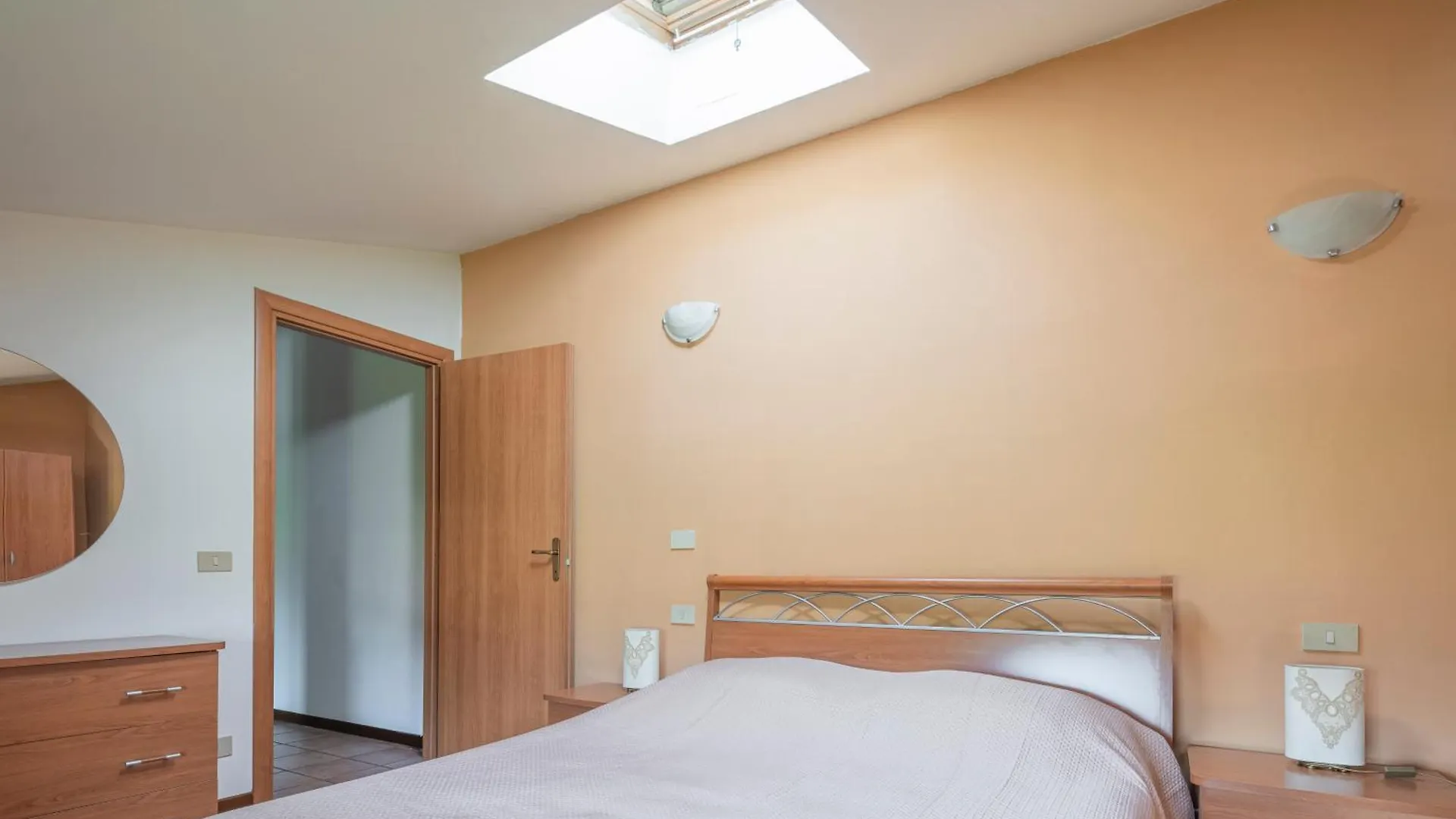 Rodolfo'S House, Pet Friendly, Wifi, Montecatini Termeアパートメント 0*,